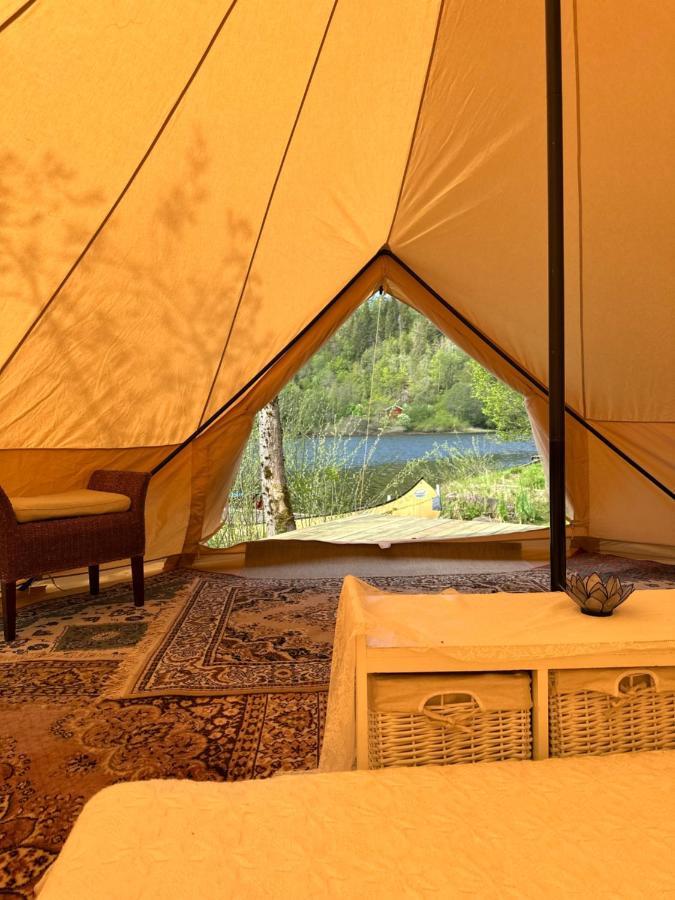 Glamping On Idyllic Lake, Paddle Boards & Rowboat Пошгрун Екстериор снимка