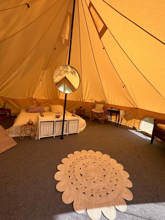 Glamping On Idyllic Lake, Paddle Boards & Rowboat Пошгрун Екстериор снимка
