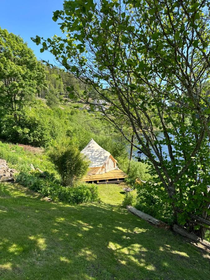 Glamping On Idyllic Lake, Paddle Boards & Rowboat Пошгрун Екстериор снимка
