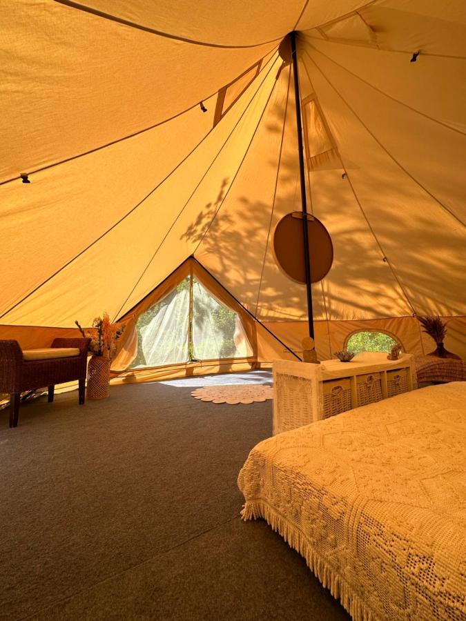 Glamping On Idyllic Lake, Paddle Boards & Rowboat Пошгрун Екстериор снимка