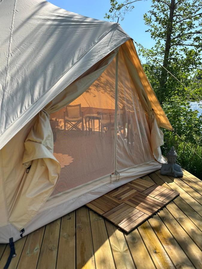 Glamping On Idyllic Lake, Paddle Boards & Rowboat Пошгрун Екстериор снимка