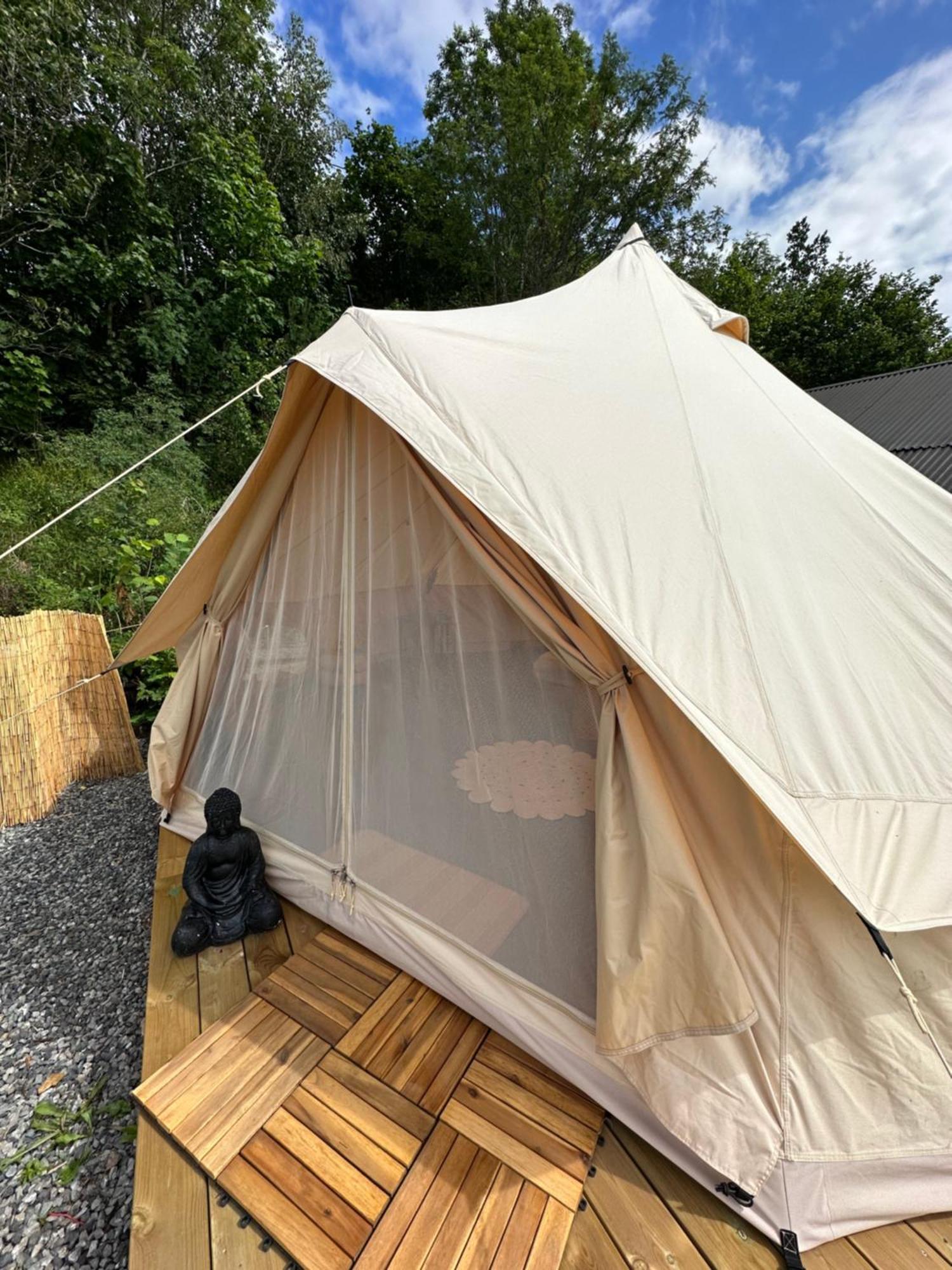 Glamping On Idyllic Lake, Paddle Boards & Rowboat Пошгрун Екстериор снимка
