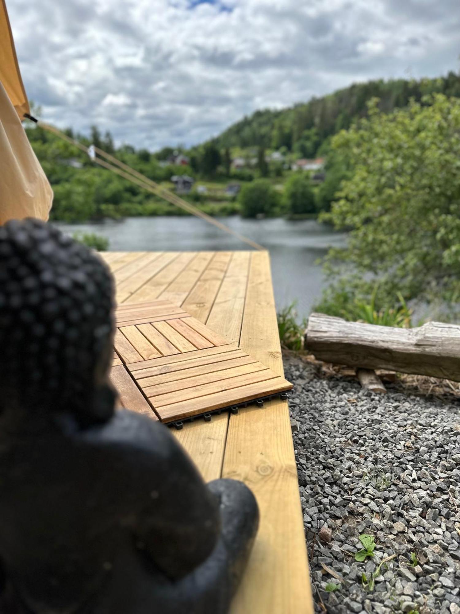 Glamping On Idyllic Lake, Paddle Boards & Rowboat Пошгрун Екстериор снимка