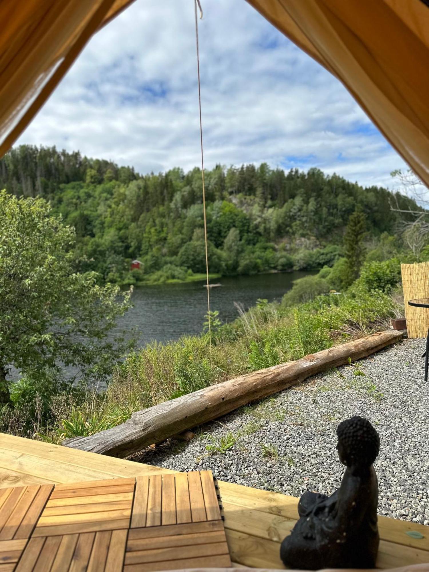 Glamping On Idyllic Lake, Paddle Boards & Rowboat Пошгрун Екстериор снимка